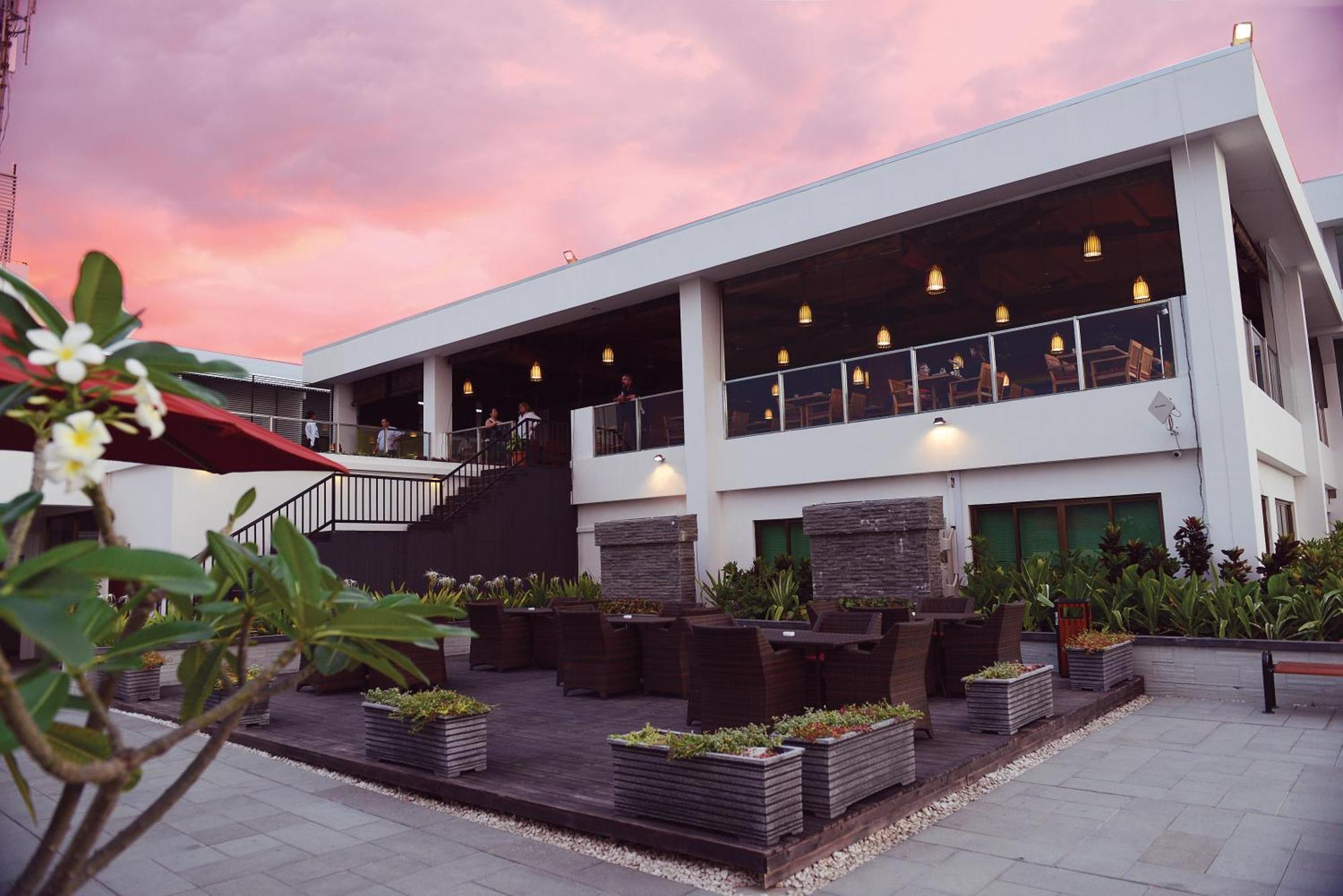 Timor Plaza Hotel & Apartments Dili Dış mekan fotoğraf
